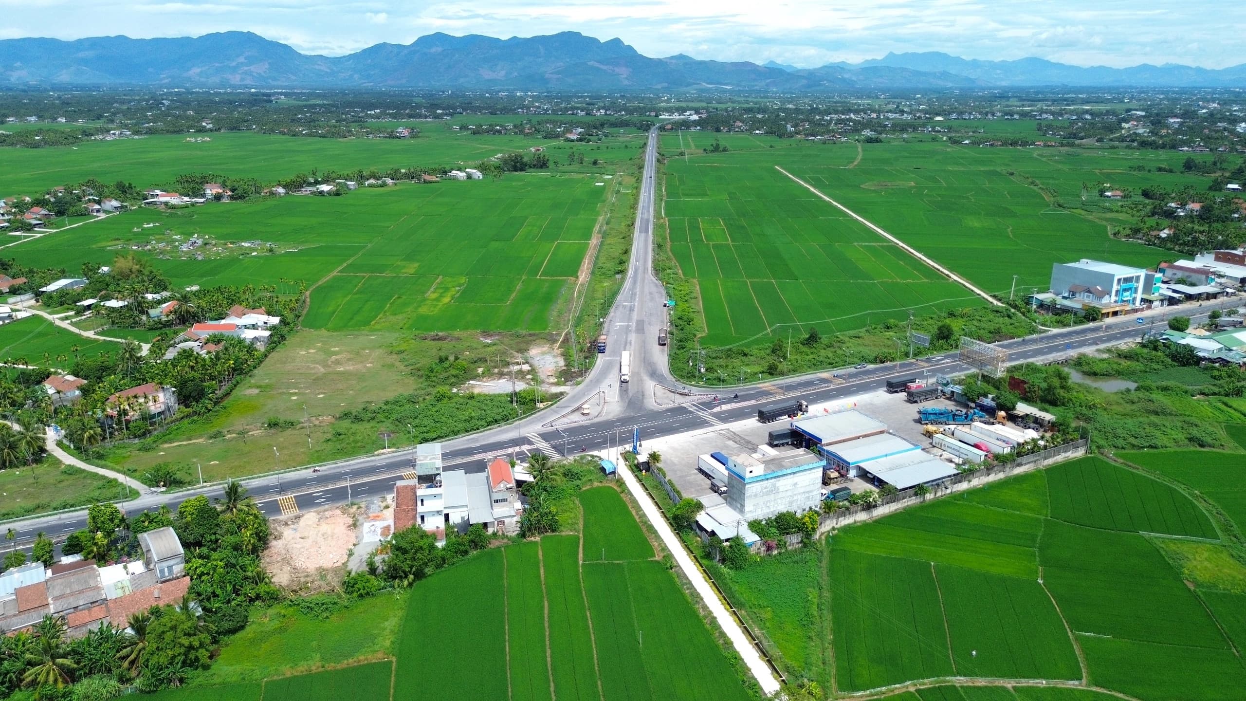 Quảng Ngãi chuẩn bị đầu tư 13 dự án hạ tầng giai đoạn 2026 - 2030